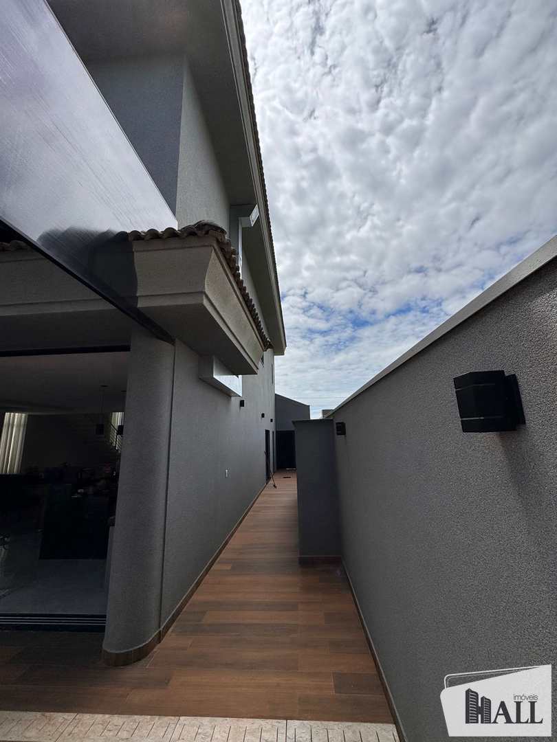 Casa de Condomínio à venda com 3 quartos, 330m² - Foto 9