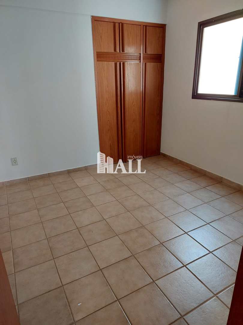 Apartamento à venda com 2 quartos, 68m² - Foto 4