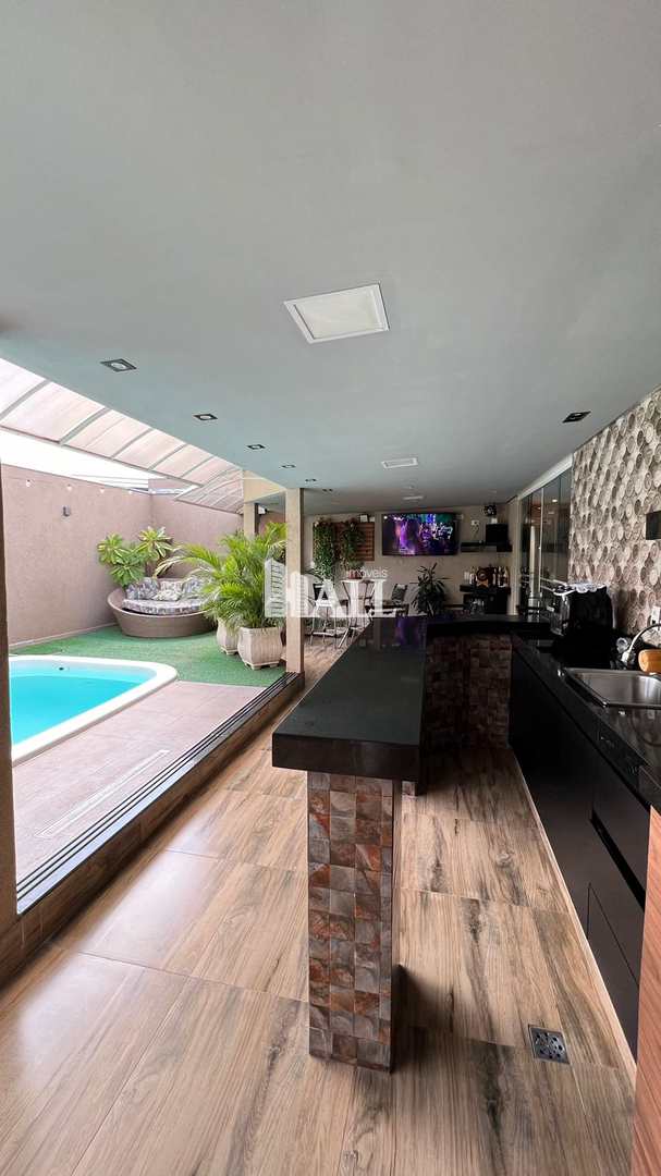 Casa à venda com 3 quartos, 250m² - Foto 16