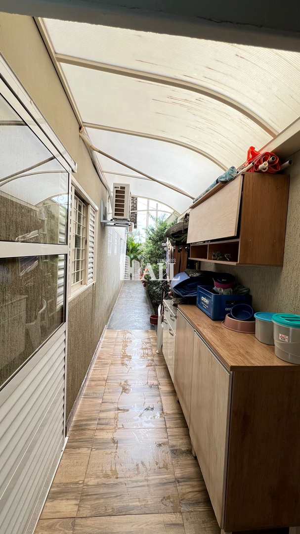 Casa à venda com 3 quartos, 250m² - Foto 21