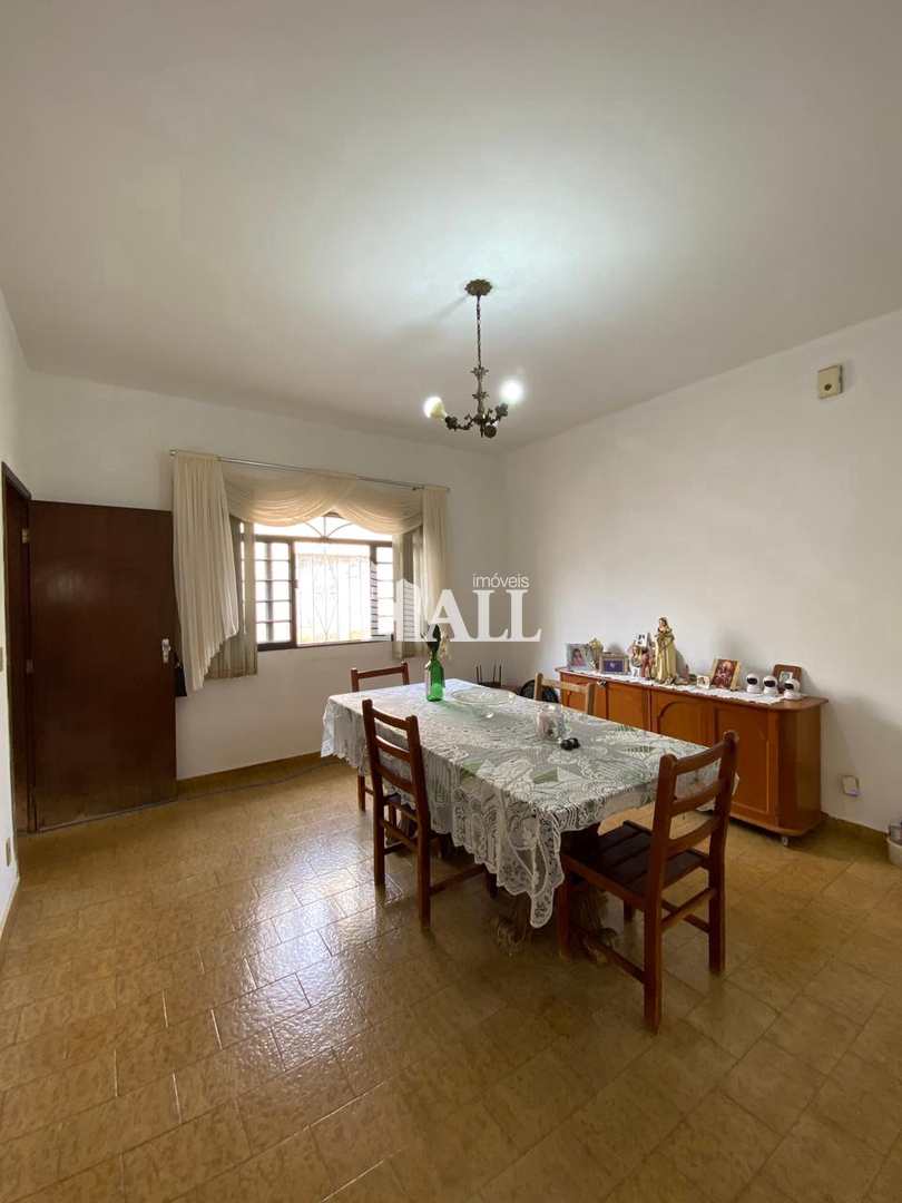 Casa à venda com 3 quartos, 450m² - Foto 4