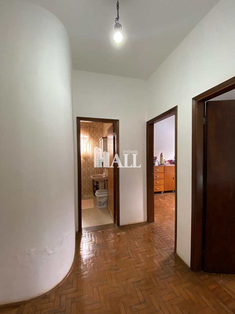 Casa à venda com 3 quartos, 450m² - Foto 8