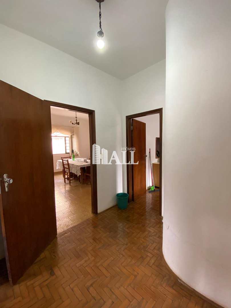 Casa à venda com 3 quartos, 450m² - Foto 7