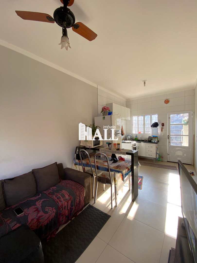Casa à venda com 2 quartos, 58m² - Foto 12