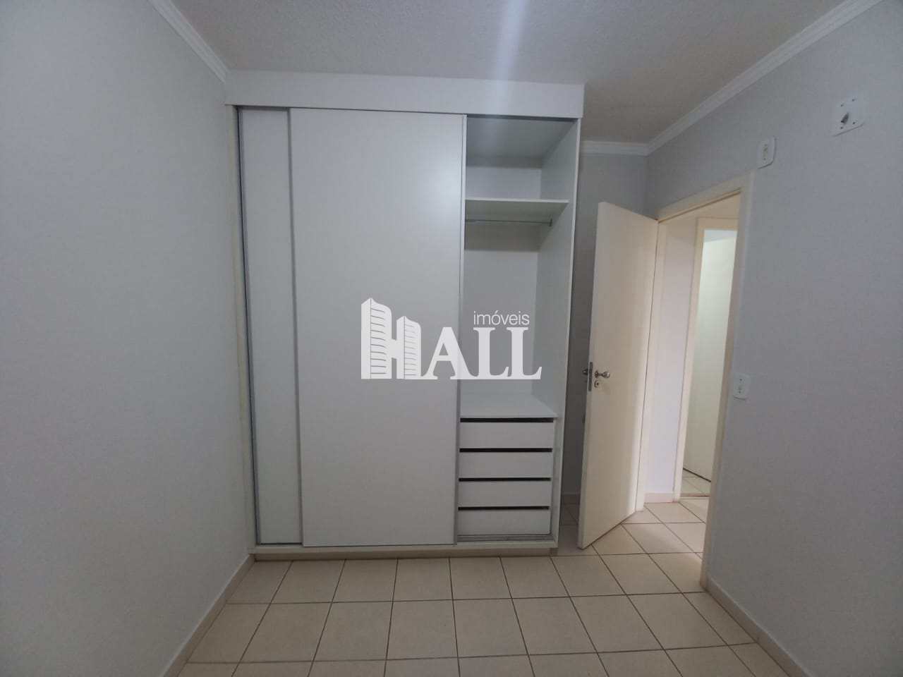 Apartamento à venda com 2 quartos, 60m² - Foto 14