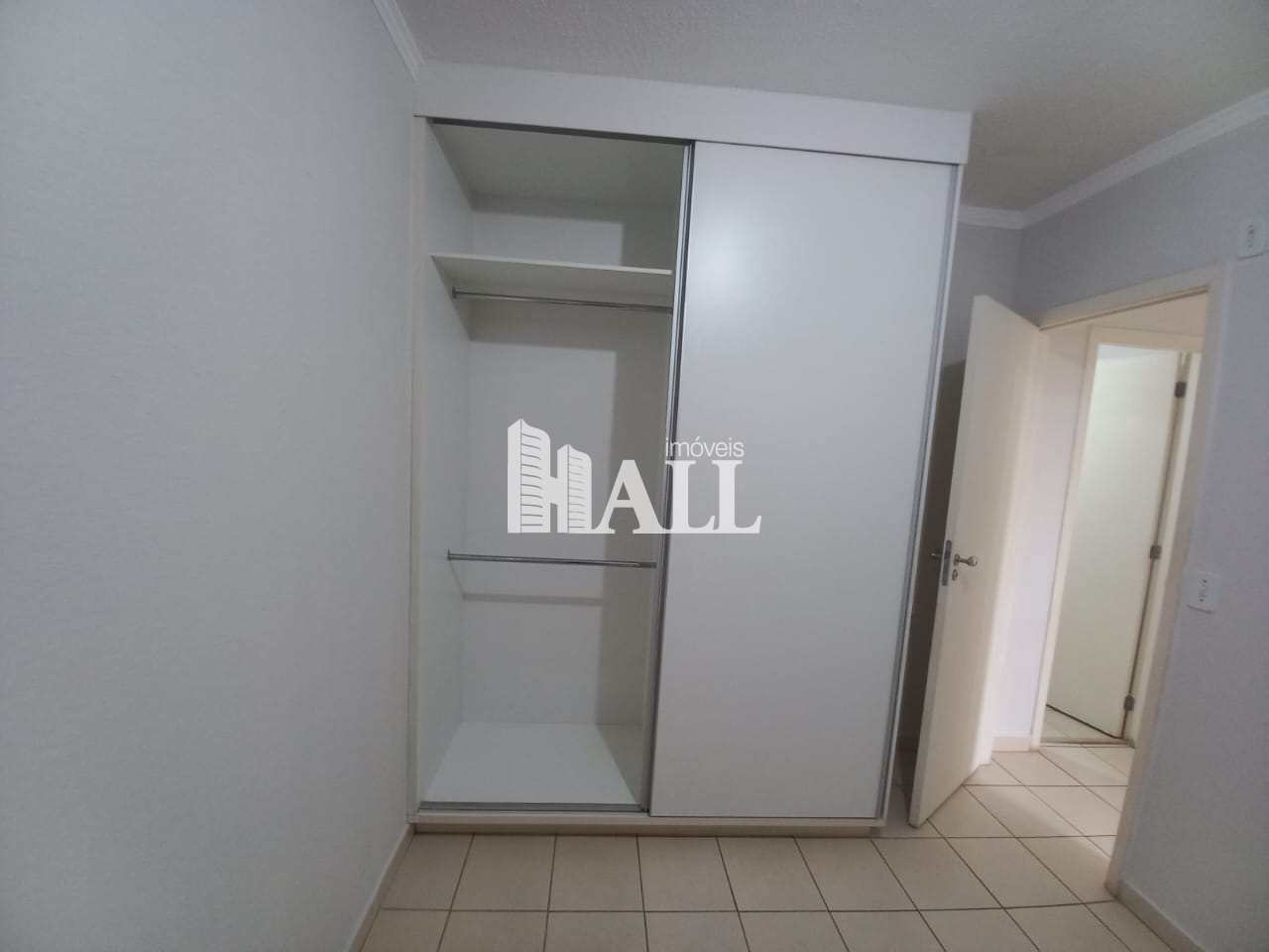 Apartamento à venda com 2 quartos, 60m² - Foto 15