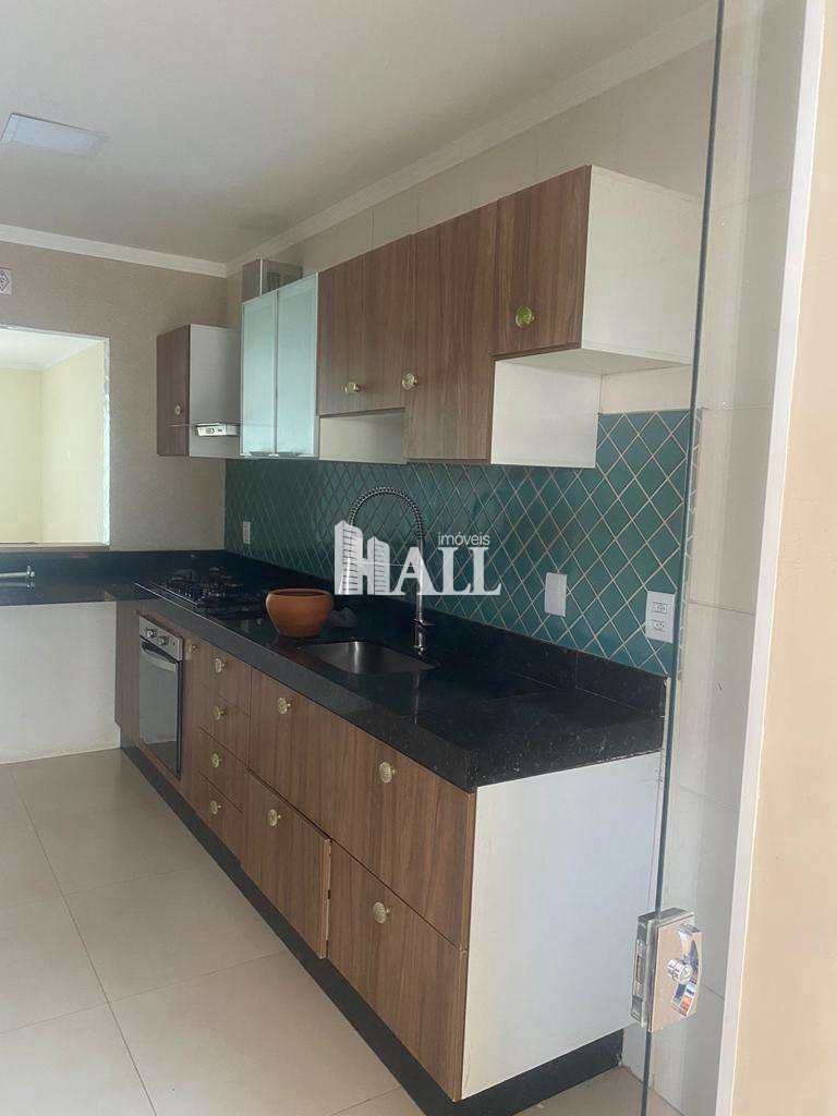 Casa de Condomínio à venda com 3 quartos, 140m² - Foto 2