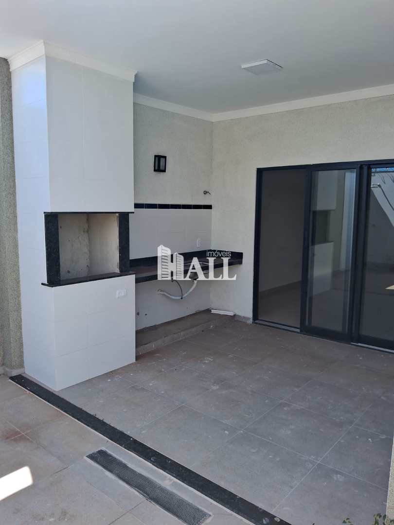 Casa à venda com 2 quartos, 200m² - Foto 4