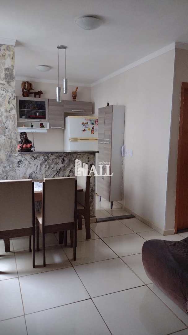 Apartamento à venda com 2 quartos, 50m² - Foto 2