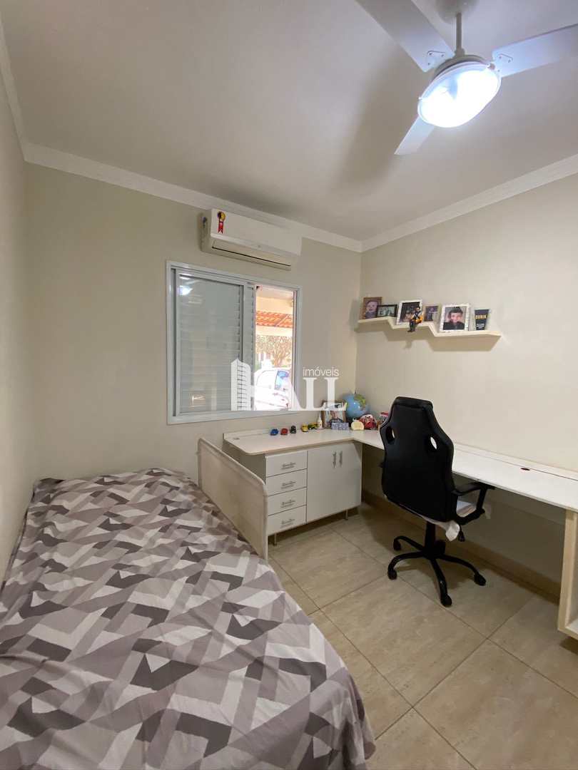 Casa de Condomínio à venda com 3 quartos, 188m² - Foto 4