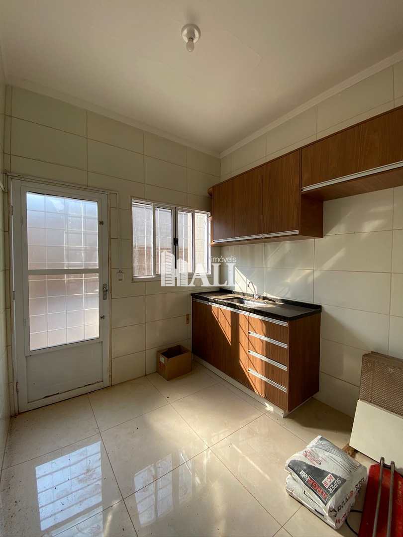 Casa à venda com 2 quartos, 200m² - Foto 5