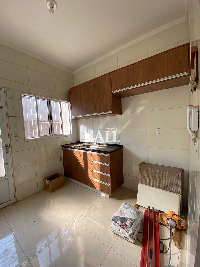 Casa à venda com 2 quartos, 200m² - Foto 4