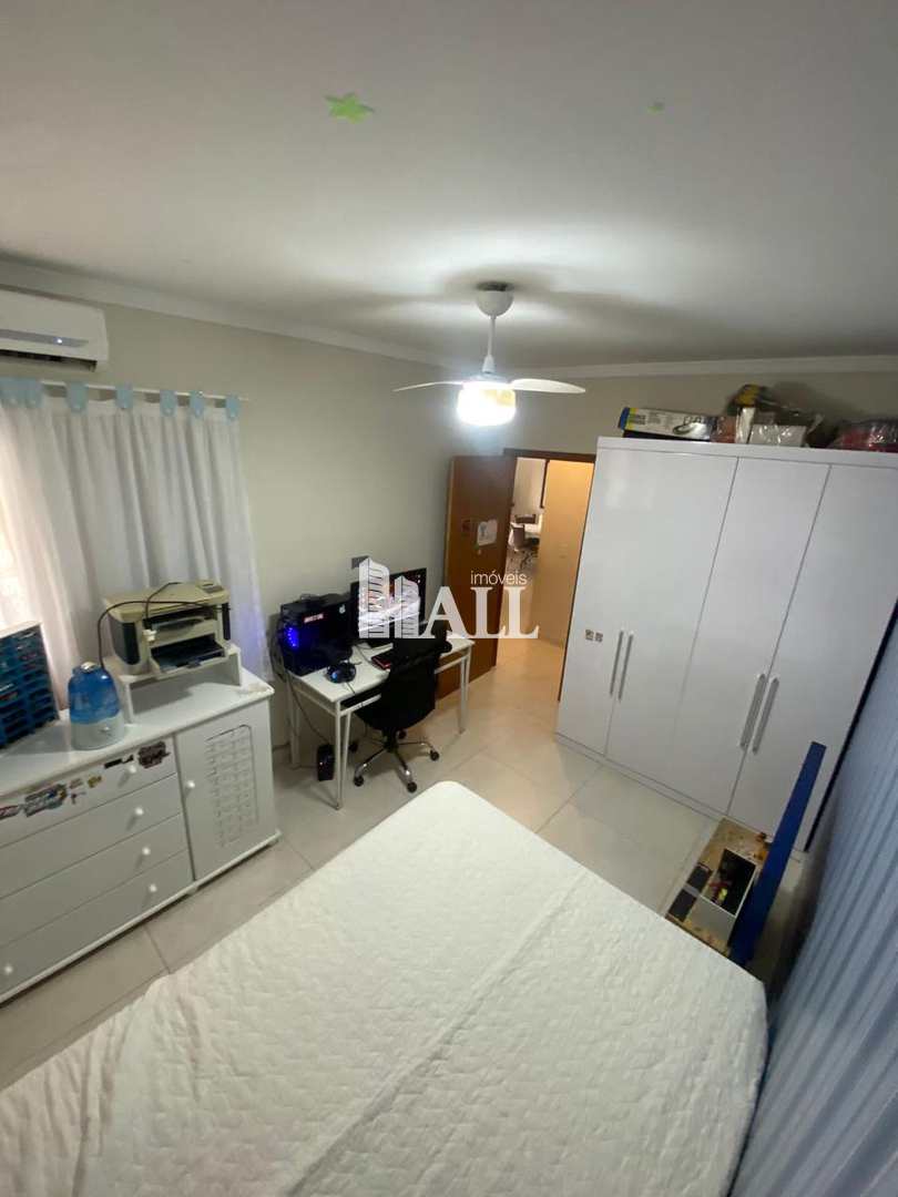 Casa à venda com 2 quartos, 140m² - Foto 8