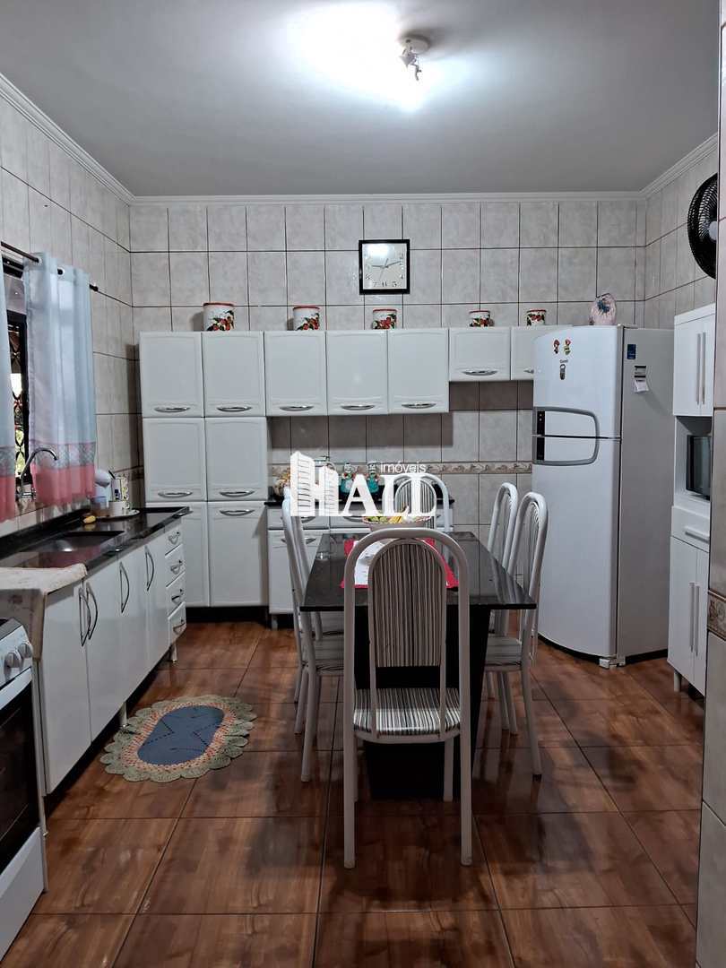 Chácara à venda com 2 quartos, 150m² - Foto 11