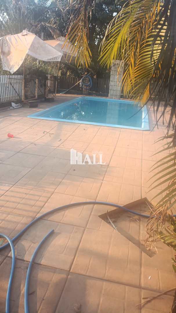 Fazenda à venda com 3 quartos, 100m² - Foto 1