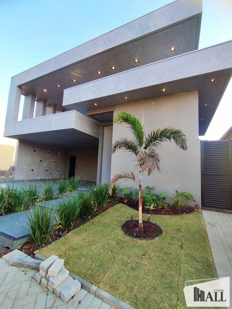 Casa de Condomínio à venda com 3 quartos, 220m² - Foto 2