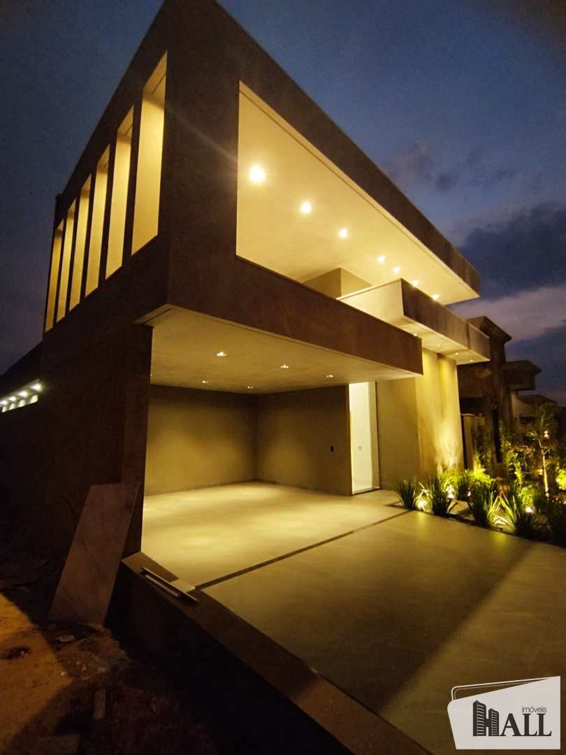 Casa de Condomínio à venda com 3 quartos, 220m² - Foto 3