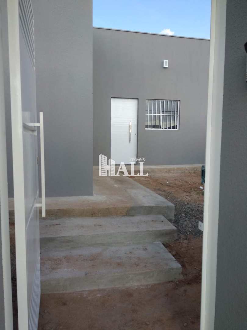 Casa à venda com 2 quartos, 60m² - Foto 19