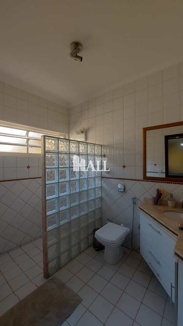 Casa à venda com 5 quartos, 290m² - Foto 17