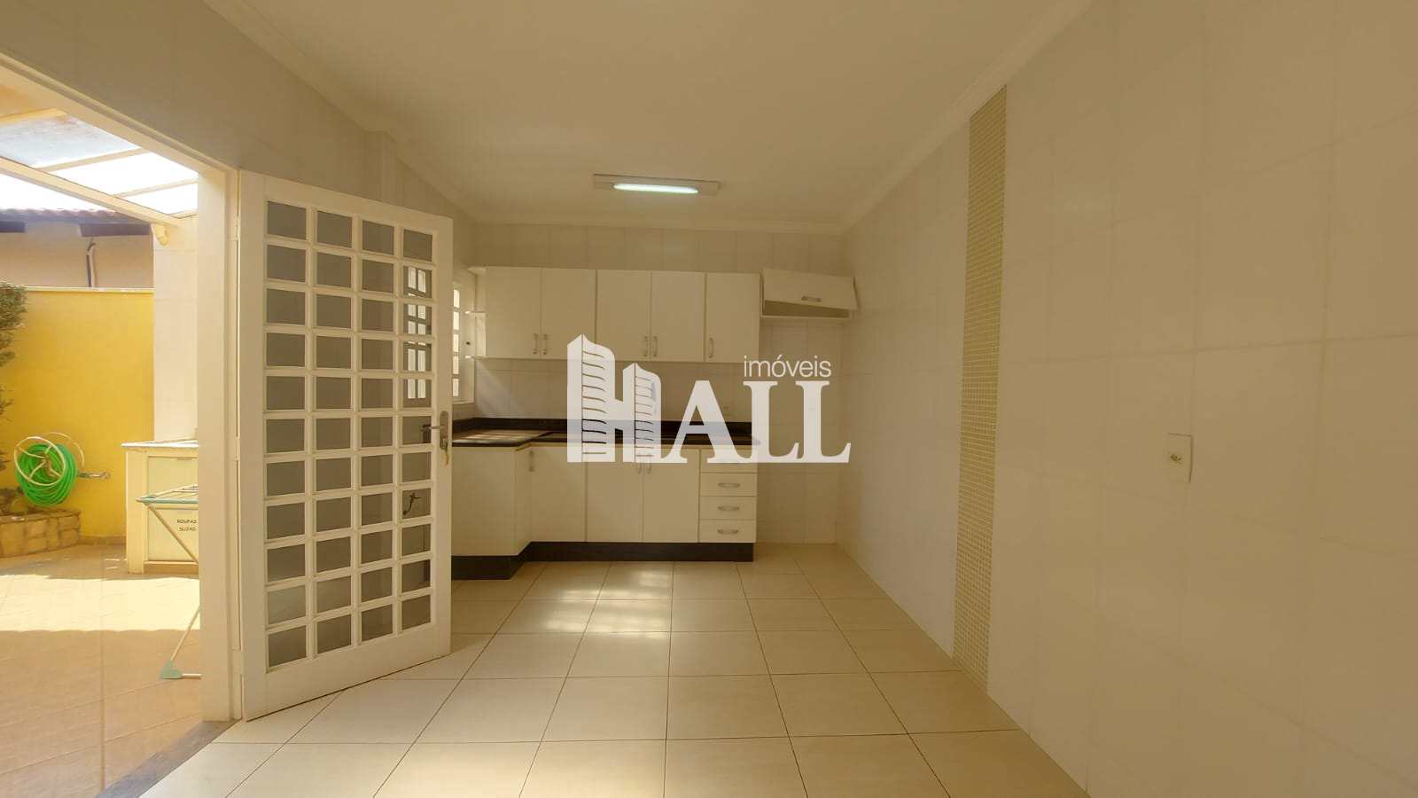 Casa à venda com 5 quartos, 290m² - Foto 5