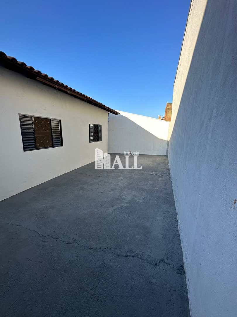 Casa à venda com 3 quartos, 170m² - Foto 2