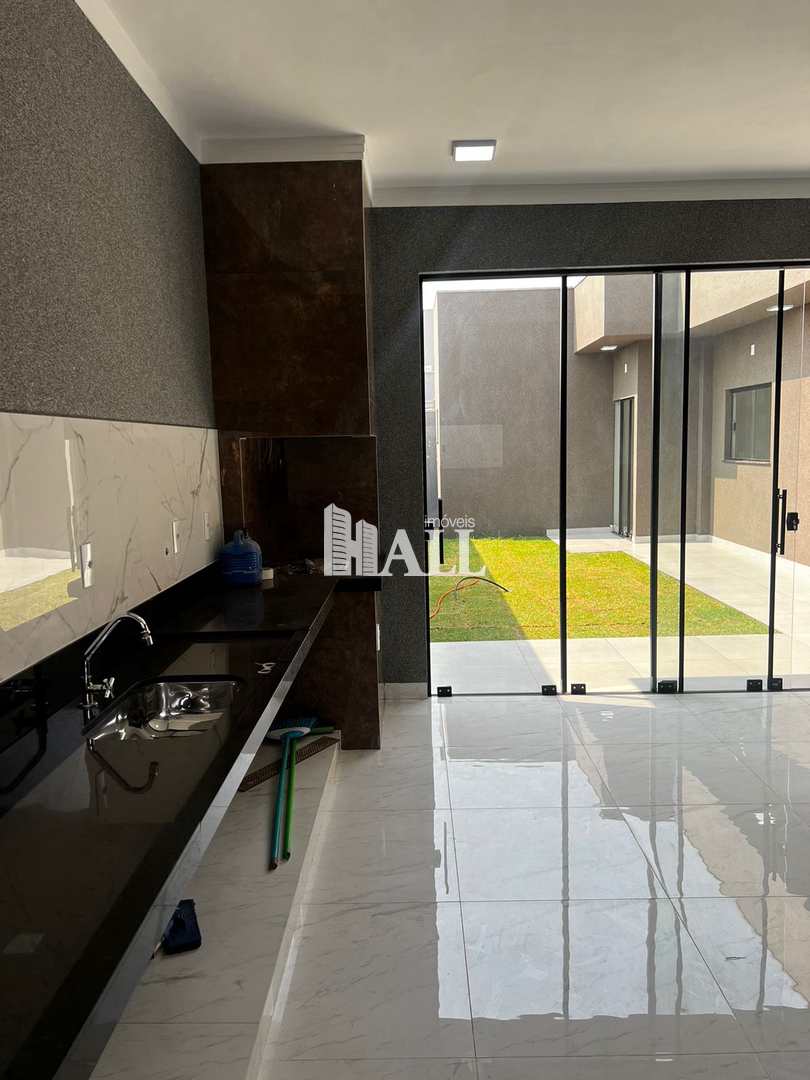 Casa à venda com 3 quartos, 120m² - Foto 2