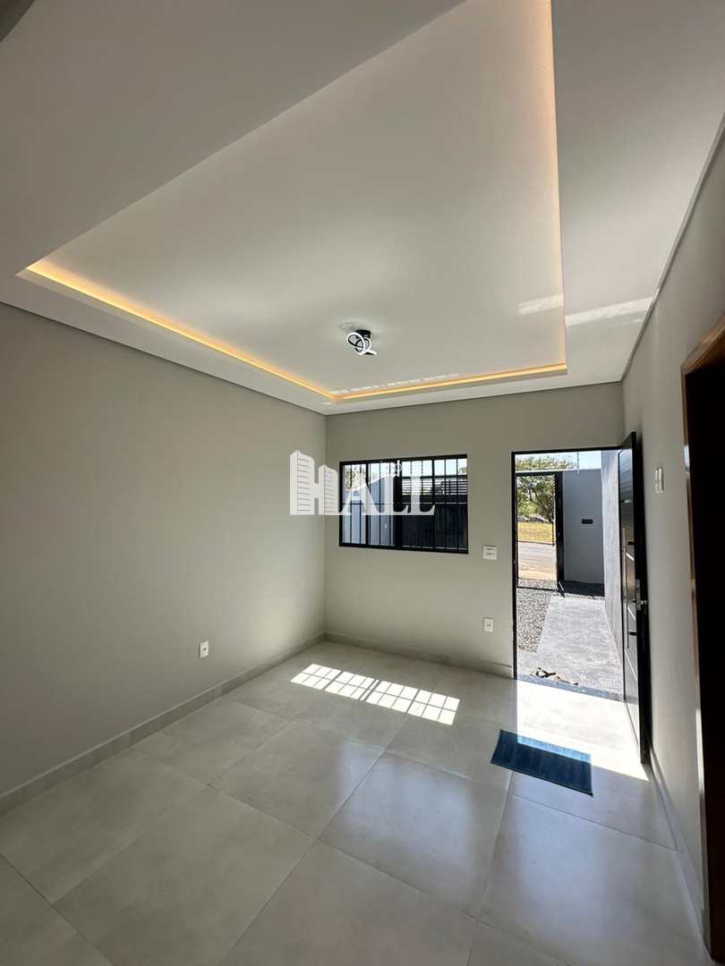 Casa à venda com 2 quartos, 60m² - Foto 4