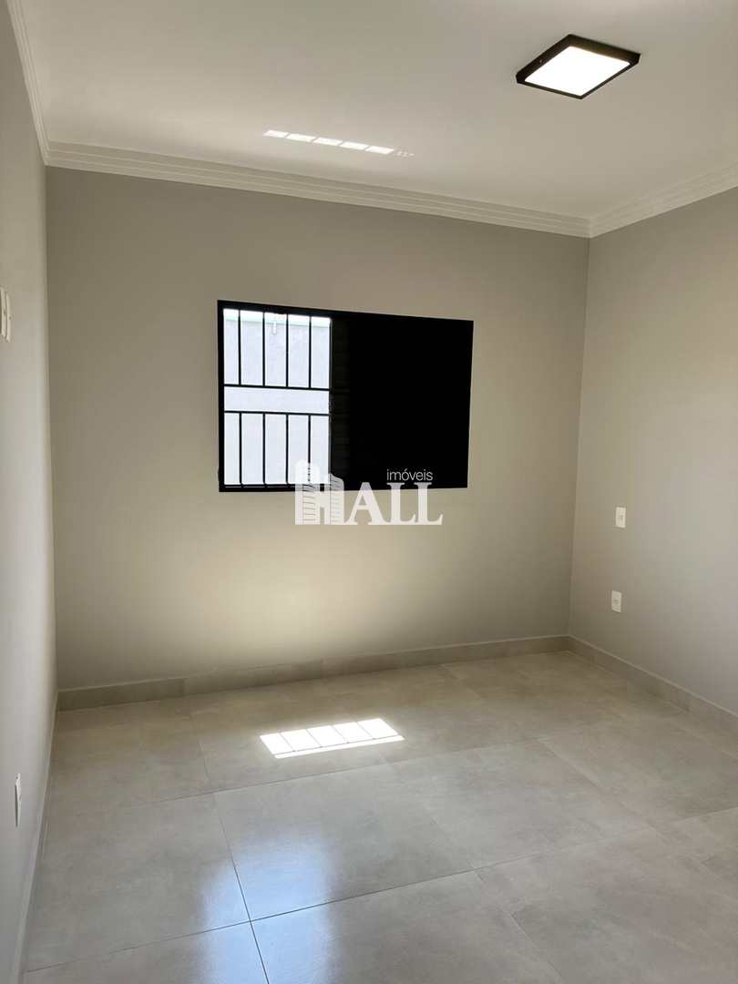 Casa à venda com 2 quartos, 60m² - Foto 8