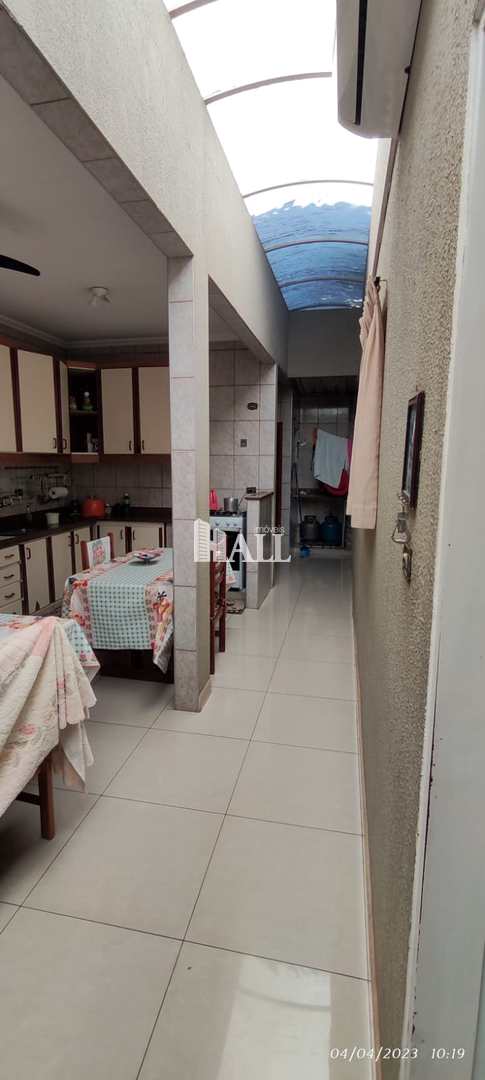 Casa à venda com 3 quartos, 167m² - Foto 8