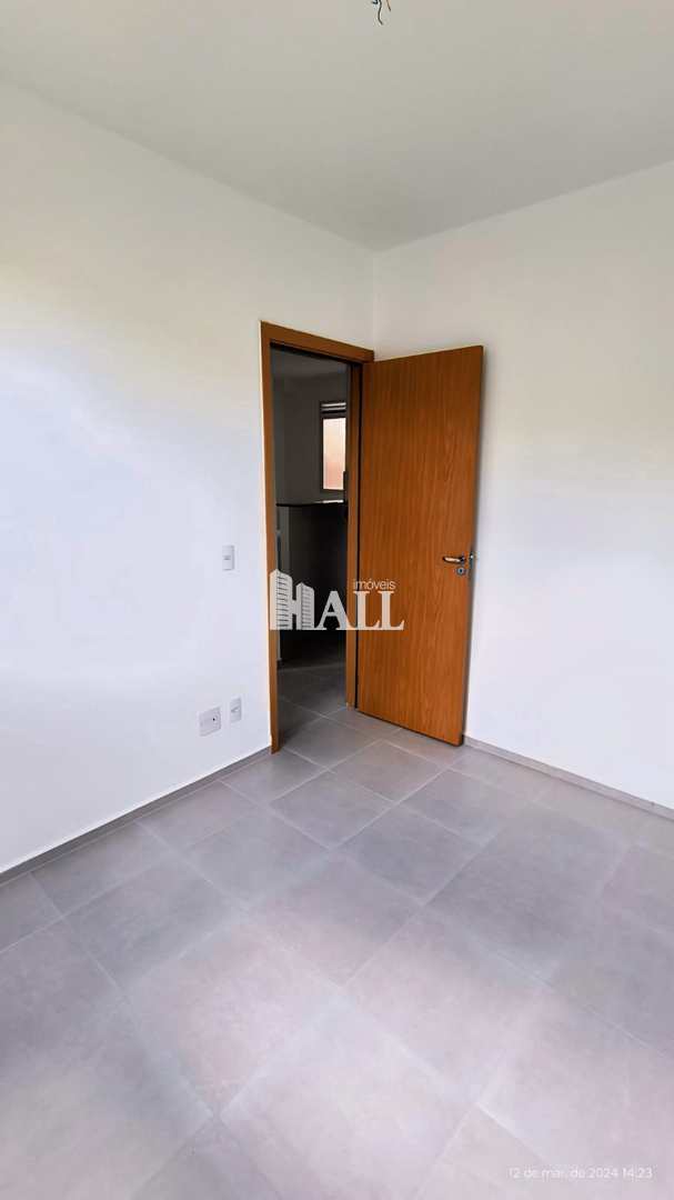 Apartamento à venda com 2 quartos, 45m² - Foto 1