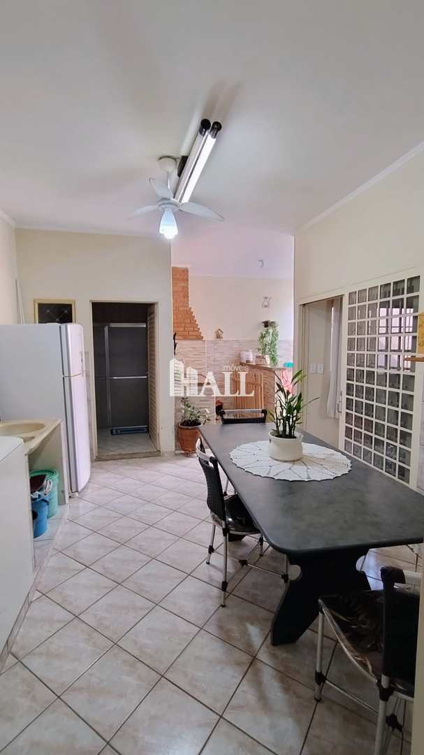 Casa à venda com 3 quartos, 140m² - Foto 4