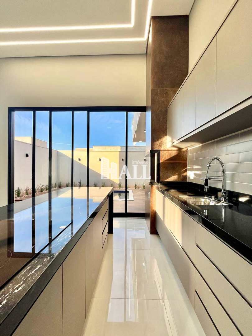 Casa de Condomínio à venda com 3 quartos, 253m² - Foto 6