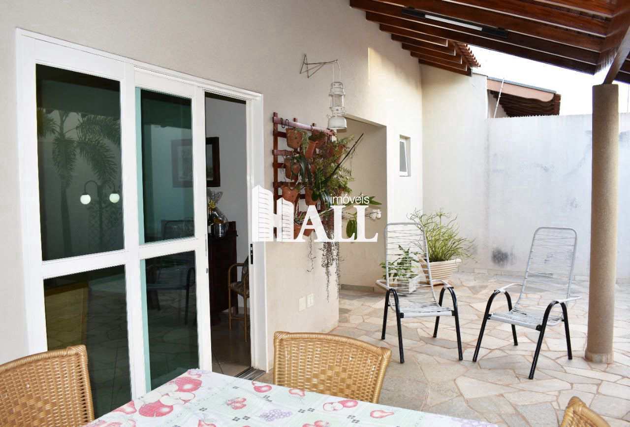 Casa à venda com 3 quartos, 230m² - Foto 14