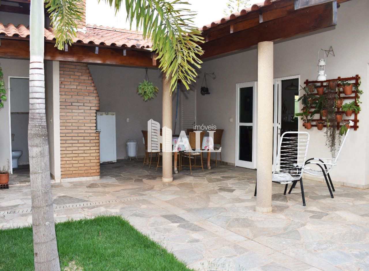 Casa à venda com 3 quartos, 230m² - Foto 3