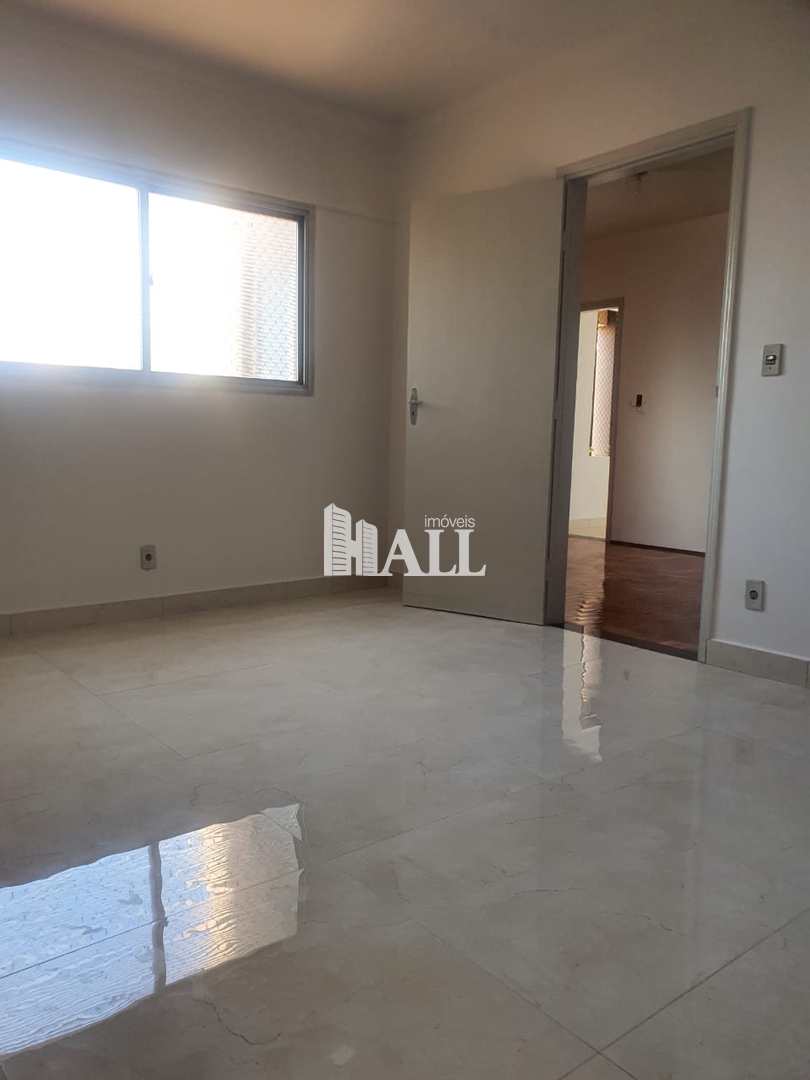 Apartamento à venda com 3 quartos, 123m² - Foto 1