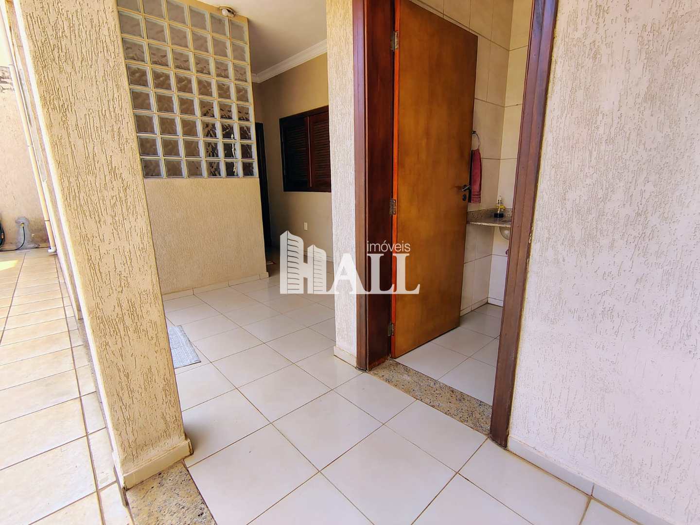 Casa à venda com 6 quartos, 320m² - Foto 8