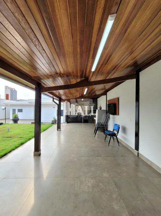 Casa com 5 quartos à venda, 400m² — foto 1 de 19