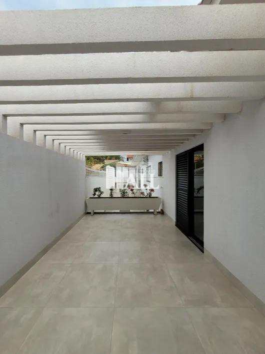 Casa com 5 quartos à venda, 400m² — foto 2 de 19