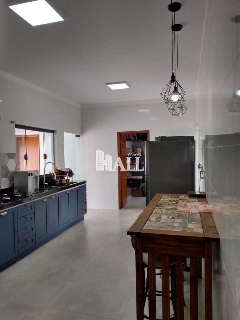 Casa à venda com 5 quartos, 400m² - Foto 1