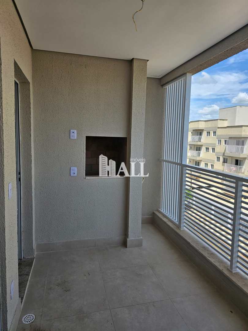 Apartamento à venda com 3 quartos, 81m² - Foto 2