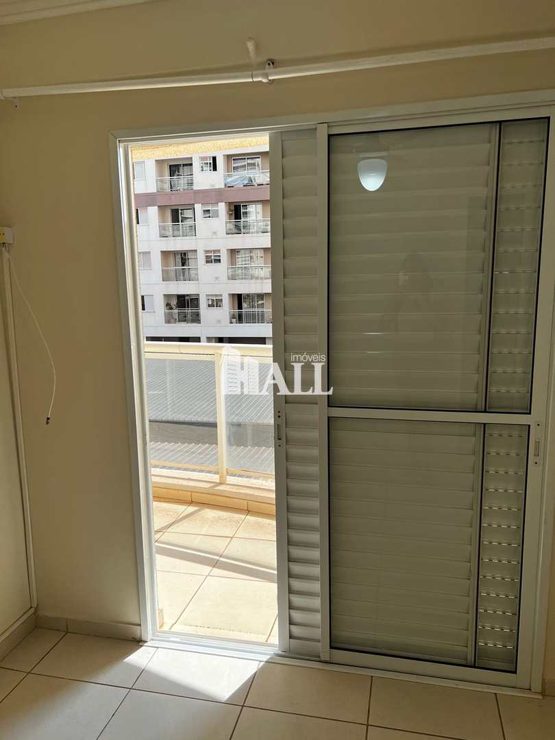 Apartamento à venda com 2 quartos, 68m² - Foto 3