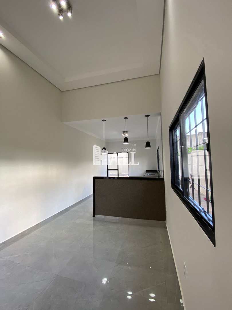 Casa à venda com 3 quartos, 230m² - Foto 3