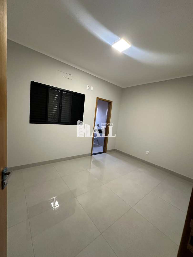 Casa à venda com 3 quartos, 80m² - Foto 4