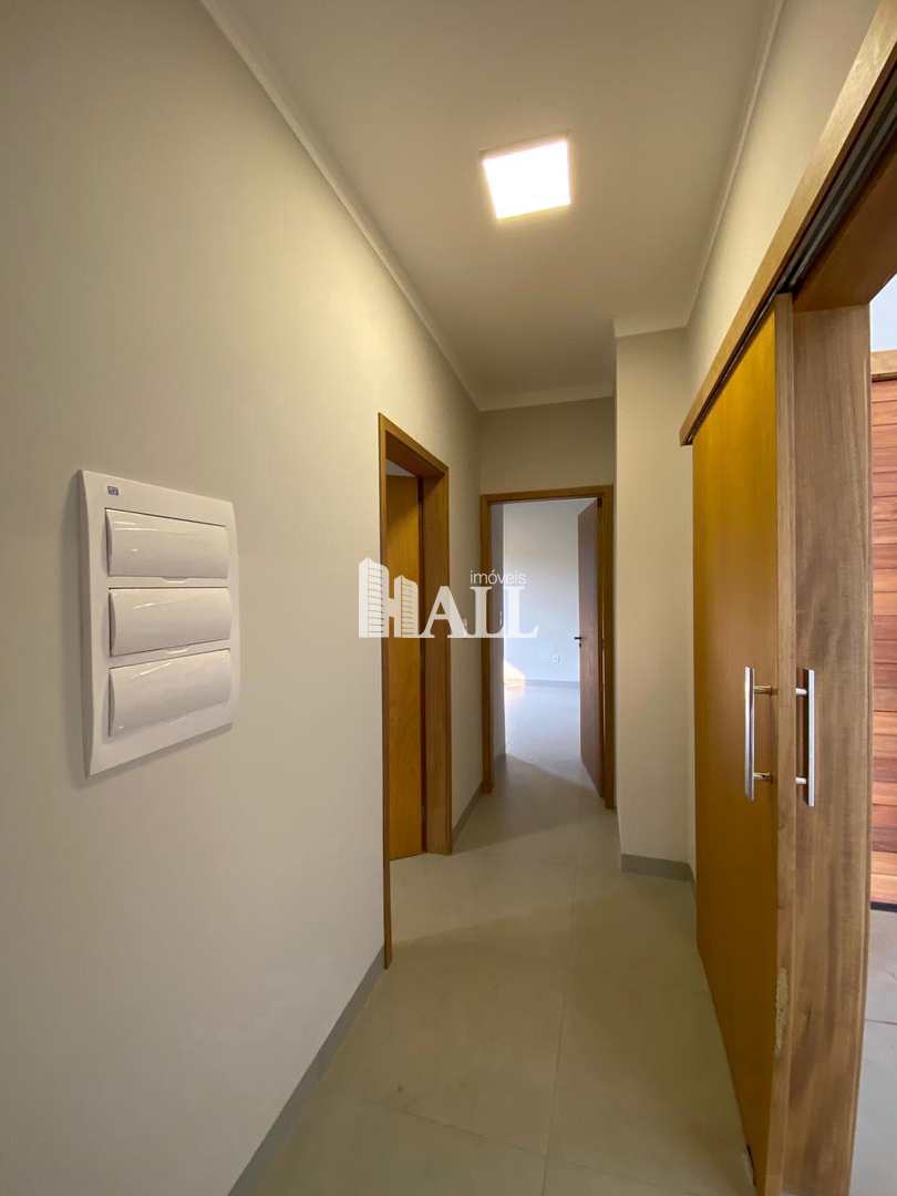 Casa à venda com 3 quartos, 200m² - Foto 14