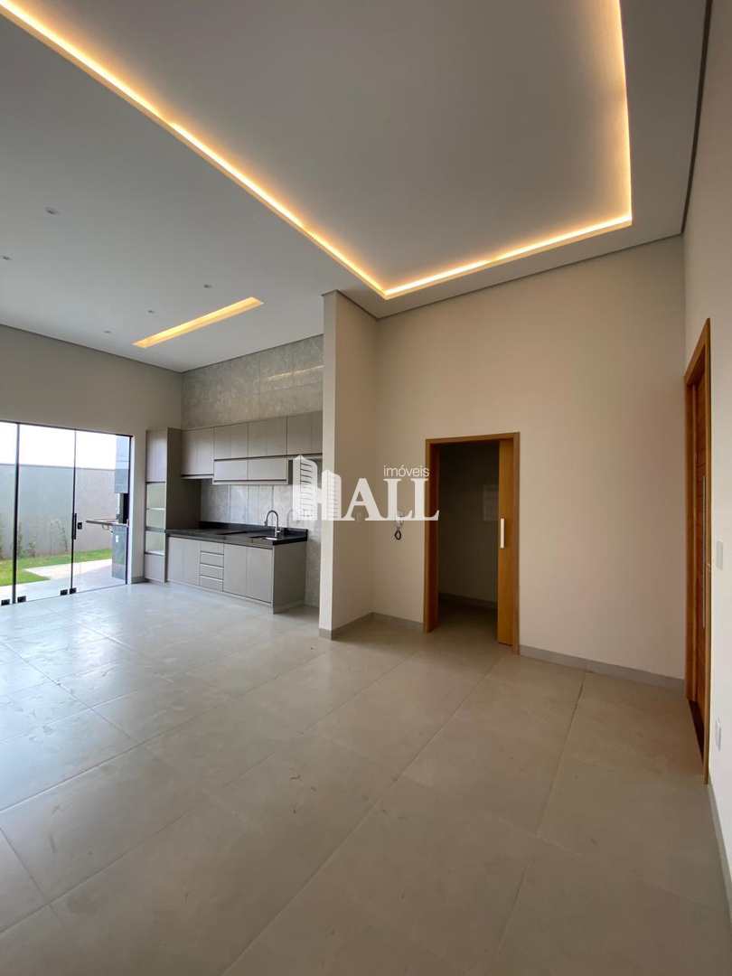 Casa à venda com 3 quartos, 200m² - Foto 18