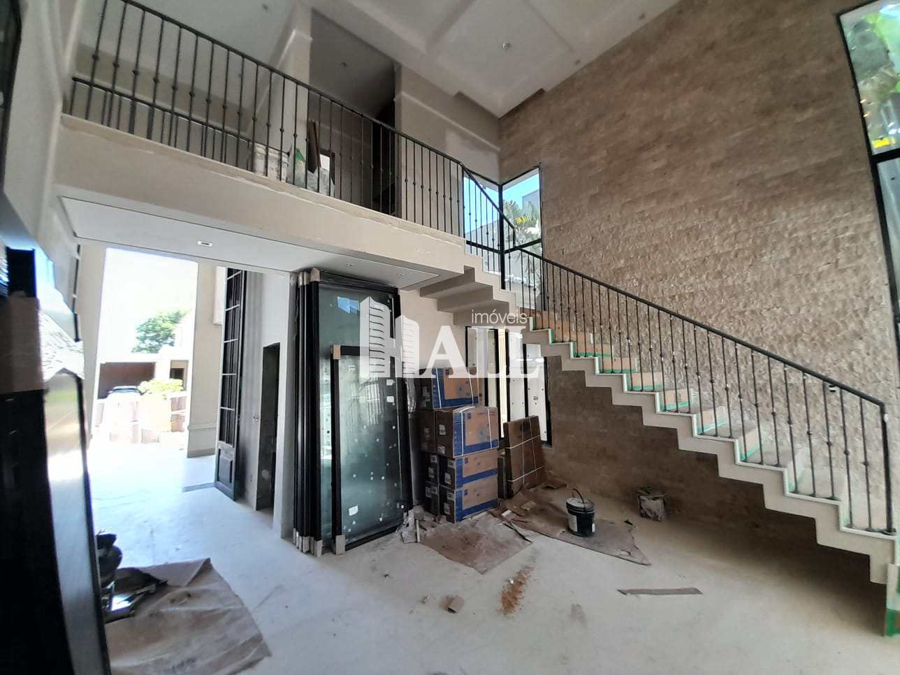 Casa de Condomínio à venda com 3 quartos, 450m² - Foto 1