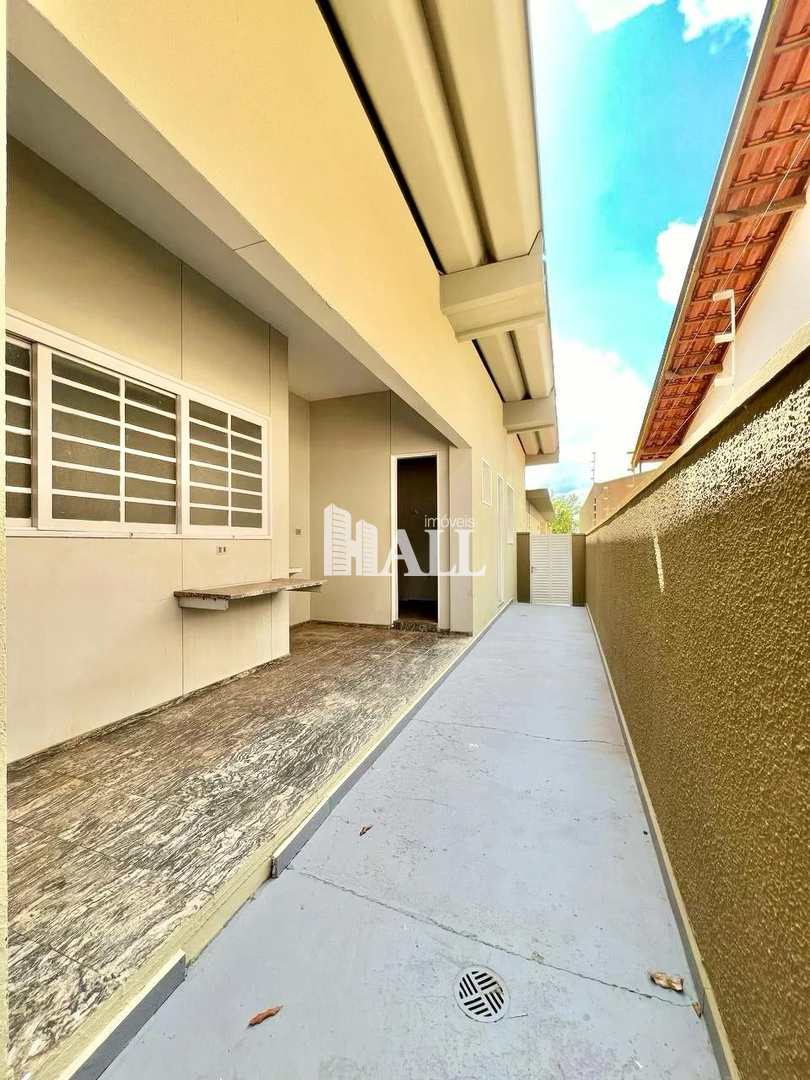 Casa à venda com 3 quartos, 342m² - Foto 2