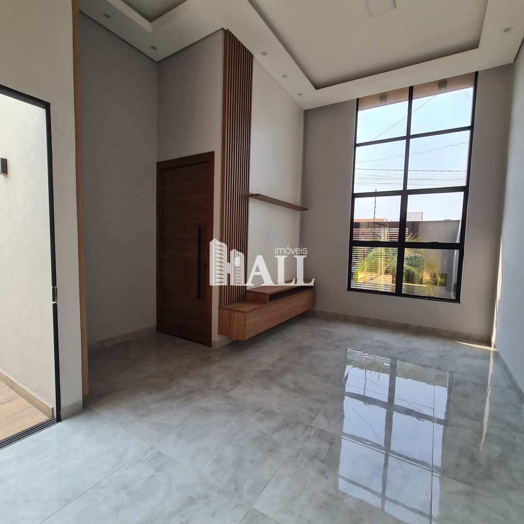 Casa à venda com 3 quartos, 127m² - Foto 1