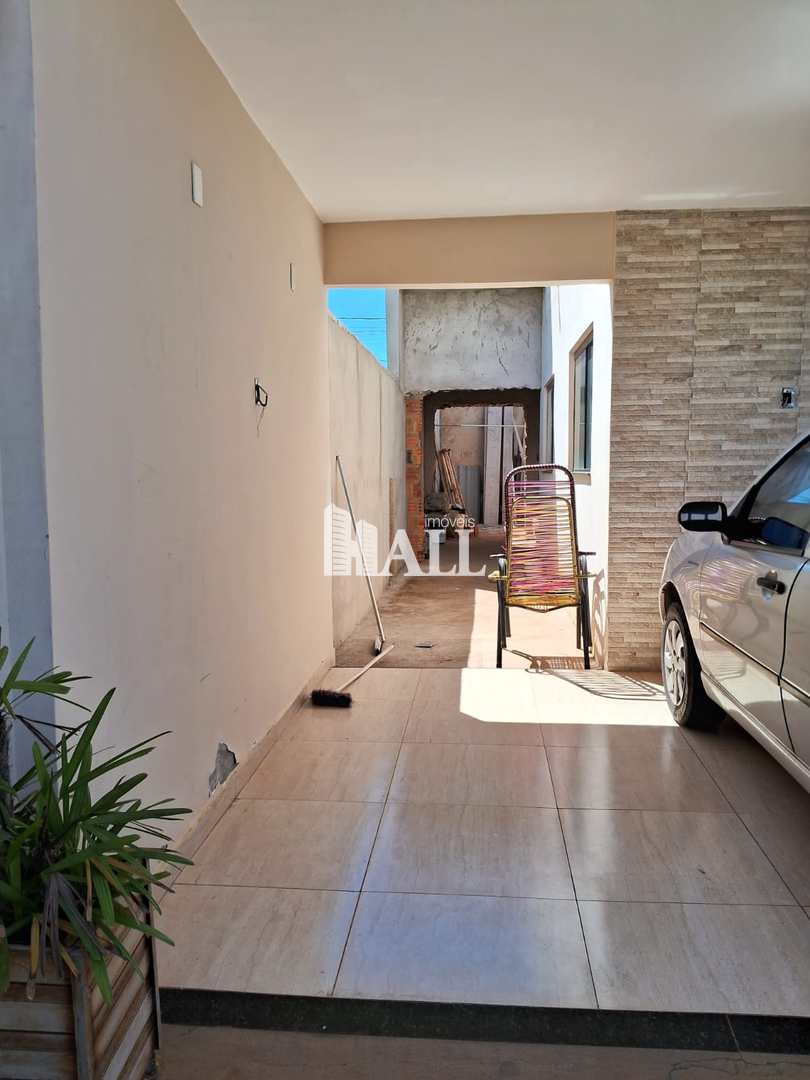 Casa à venda com 2 quartos, 77m² - Foto 3