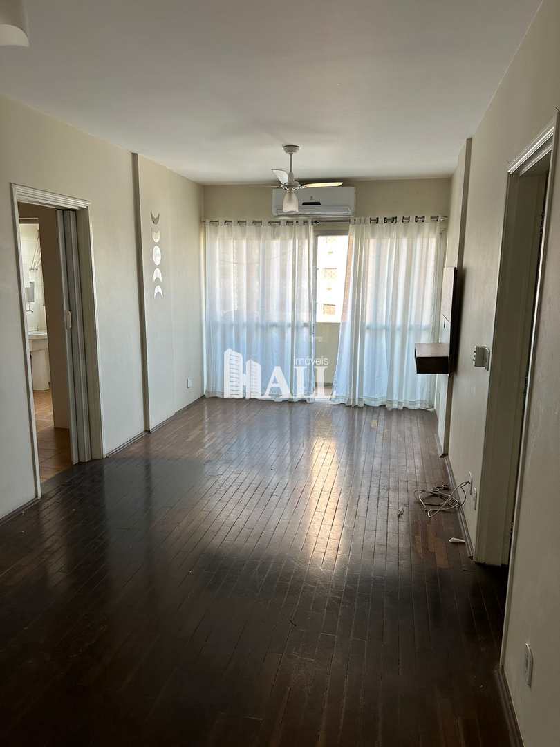 Apartamento à venda com 2 quartos, 100m² - Foto 1